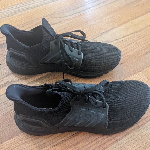 Adidas Ultraboost 19 triple black Mens size 9 - Picture 1 of 6